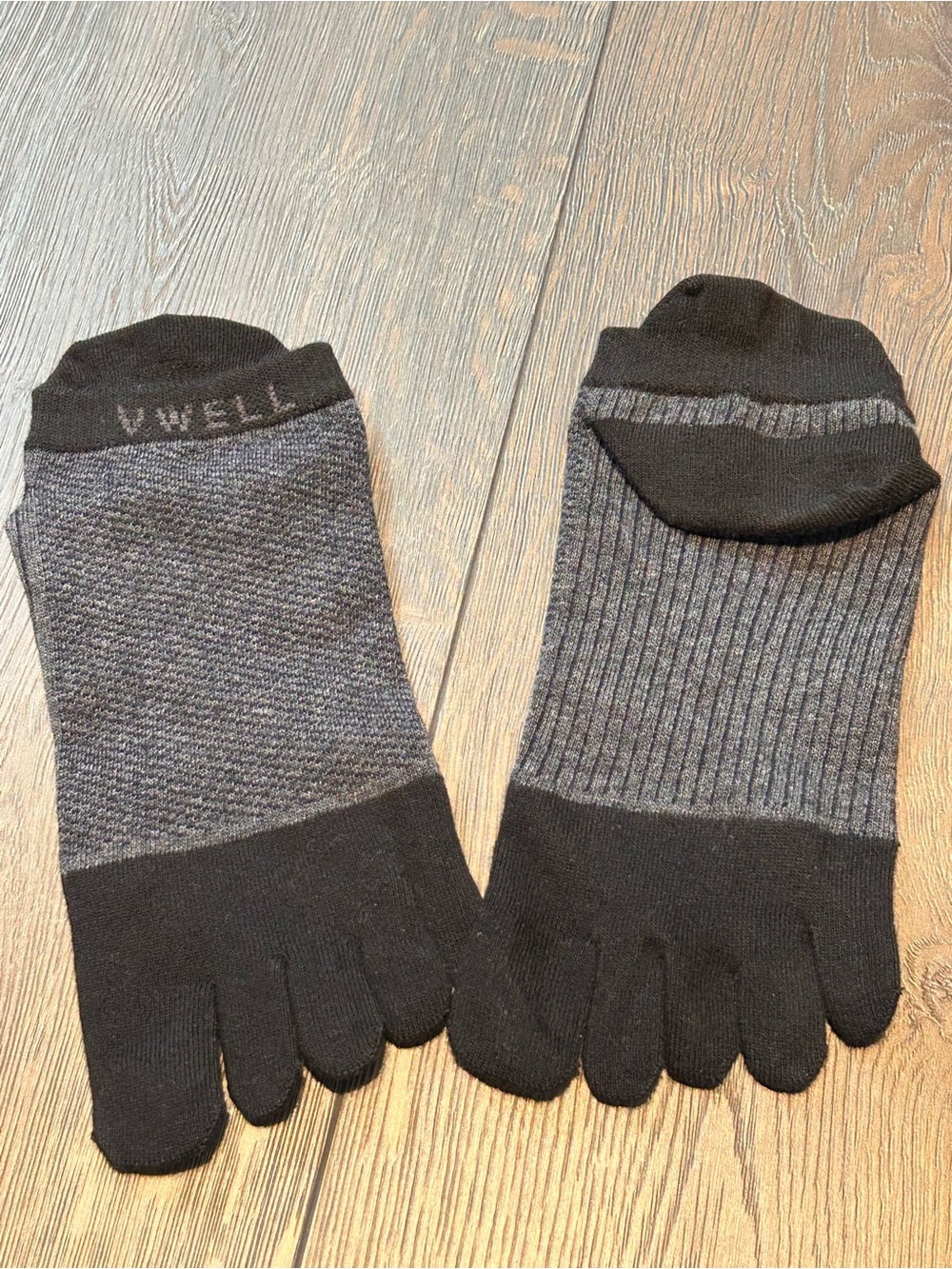 Black Five-Finger Knit Toe Sneakers - Picture 5 of 10